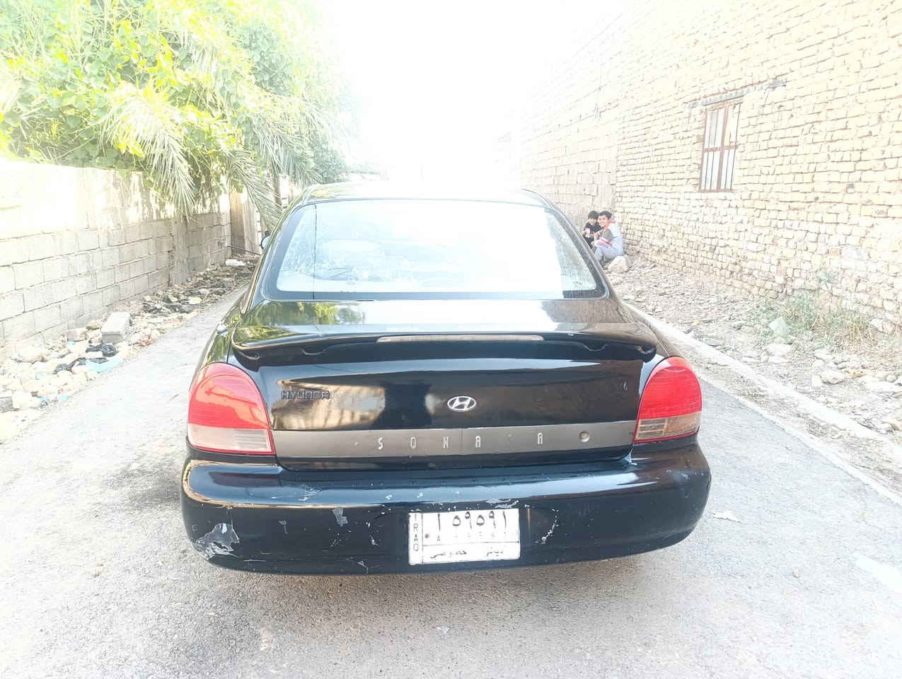 سوناتا
موديل 2000 وفود
محرك نظيف 
گير نظيف
تايرات نصر عمر مصبوغة صبغ عام
الي يريدها السعر :40 ورقة
المكان بغداد 
للتواصل والاستفسار:***********
