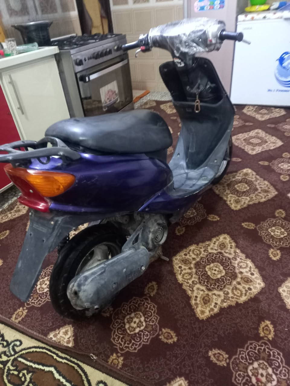 عصفوريه دراجه شغاله بس بيه صوت بلمكينه سلف هندر كهربائيات كله شغاله سعر ١٢٠ بغداد الشعله ***********
