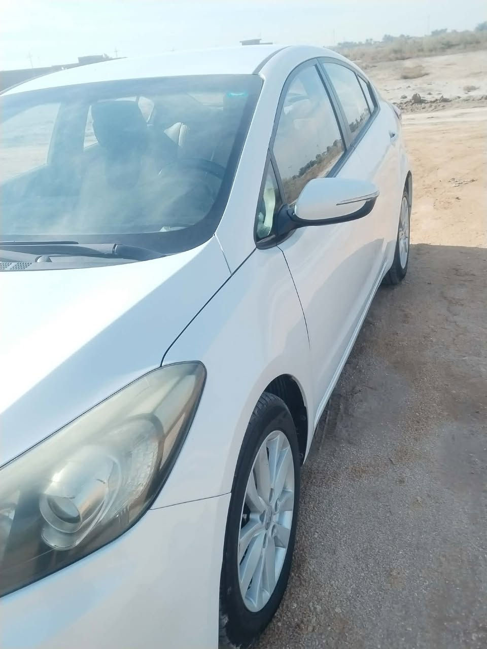 السلام عليكم سيرتو مديل ١٦ ماشيه ١٥٠ محرك ١٦٠٠ موصفات نص رقم بغداد نكليزي مكينه وكير وحداديه وتخم تاير وباقي التفاصيل بسونار مكان السياره بسماوه انه مكلف بلنشر ***********
