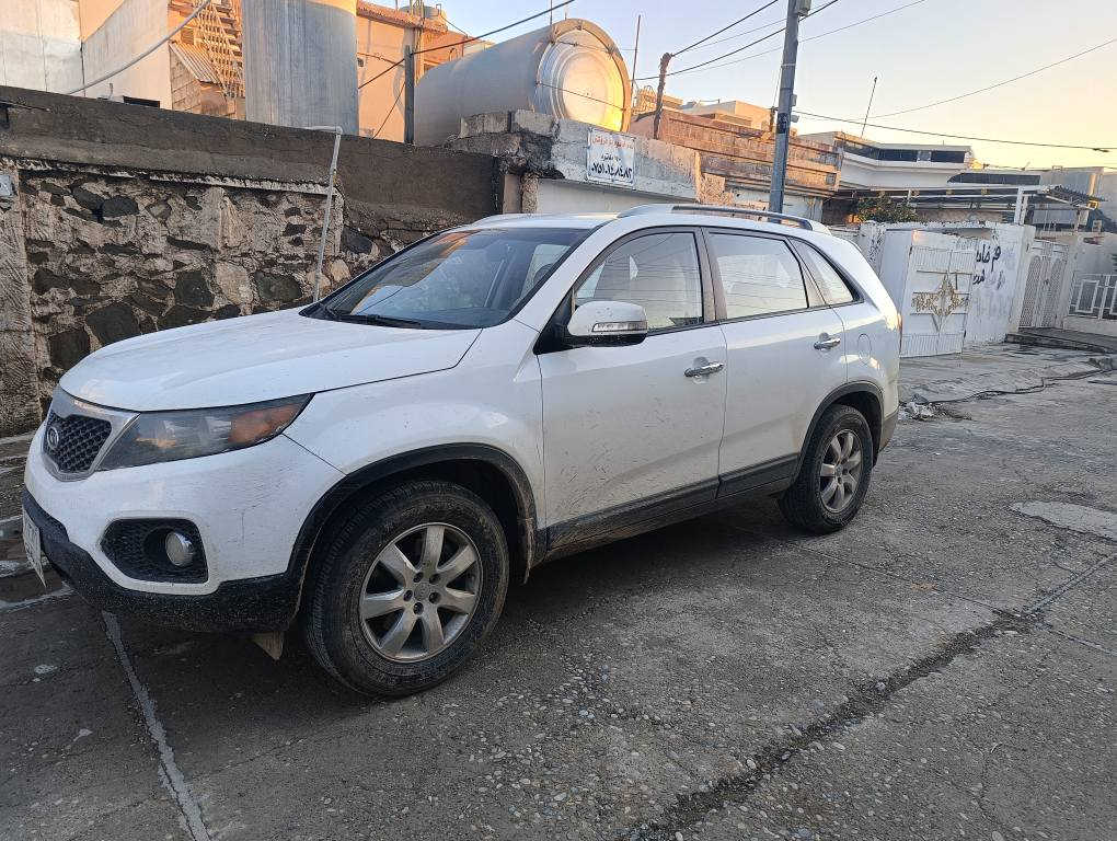 Kia sorento 2013
گێرو مەکینە بەشەرت نەکراوەتەوە
دوو پەڵە بۆیاخی هەیە لەرەسمەکان دیاریم کردوە
3 ڕیز کوشنە
سەنەوی بەسەرچوە
شاشە . کامێرا . ڤۆلیوم . ویل کڕۆم . جام کارەبایی . ئاوێنەکانی ئەخەوێت . ناو فۆرمیکا . بلاجکتۆر . ئاوێنە ئیشارات . ABS . AUX . USB . 

***********    *********** شمشمل, السليمانية
