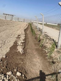 دونم للبيع سند 25 بأسمي مسيج BRC وبيها ضلع كامل مسيج بلوك ارتفاع 2.5مت...