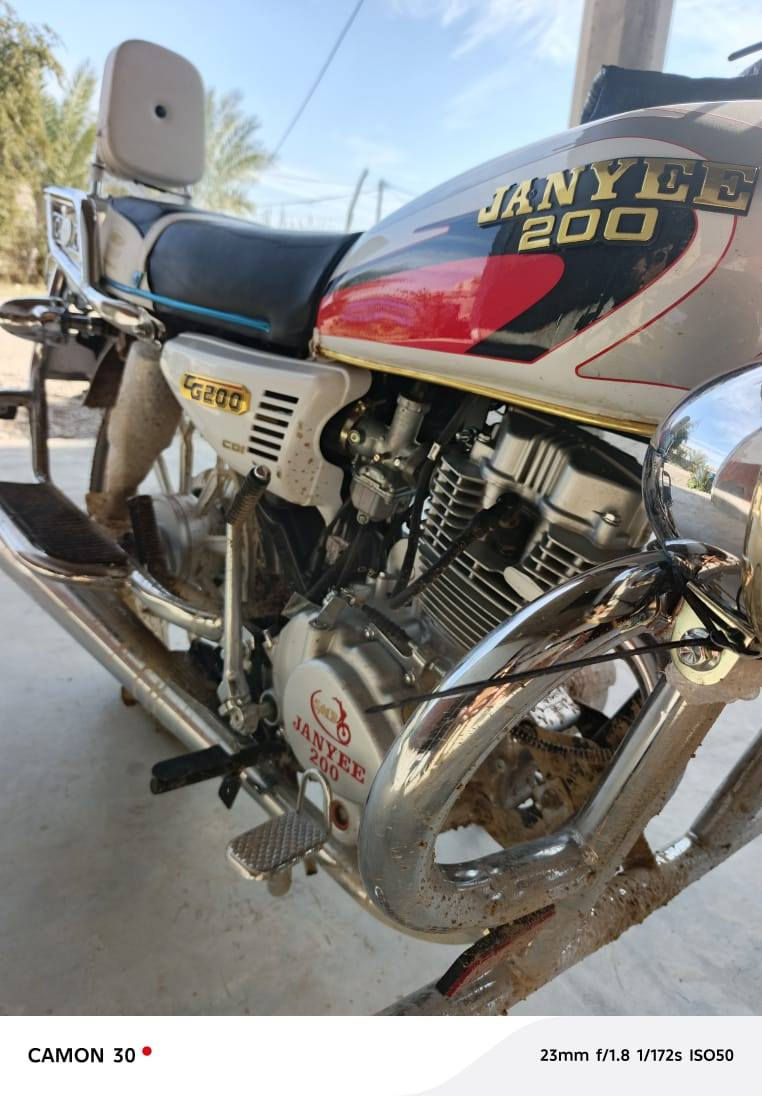 كل عام والجيش العراقي الباسل بالف خير
اما بعد 
ماطور كله للبيع  رقم 1 موديل 2025 
ع وضع الشركه برغي مامفتوح بيه 

للاستفسار ***********
