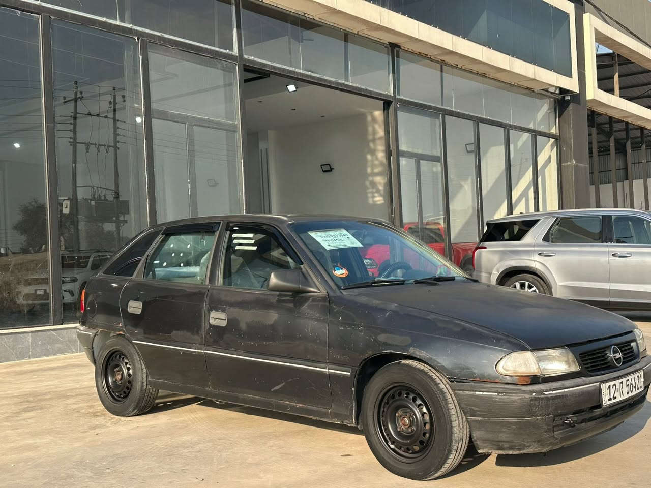 السلام عليكم
استره حجم 14 موديل 1992
كير مكينة شرط لا صرف ولا نفخ 
وبدون صبغ 
 صدر جديد
تايرات جدد 
 باتري جديد 
كهربائياتها كلها شغالة بشرط 
رقم نينوى ( دولي ) باسمي 
سنوية جديدة 
مكان السيارة الجانب الايسر ( قادسية الثانية )
السعر 47 وبيها مجال 
ما متواجد عالخاص (نهائي) اي استفسار عدا الي بالمنشور عل ارقام 👇🏼👇🏼
***********
***********
