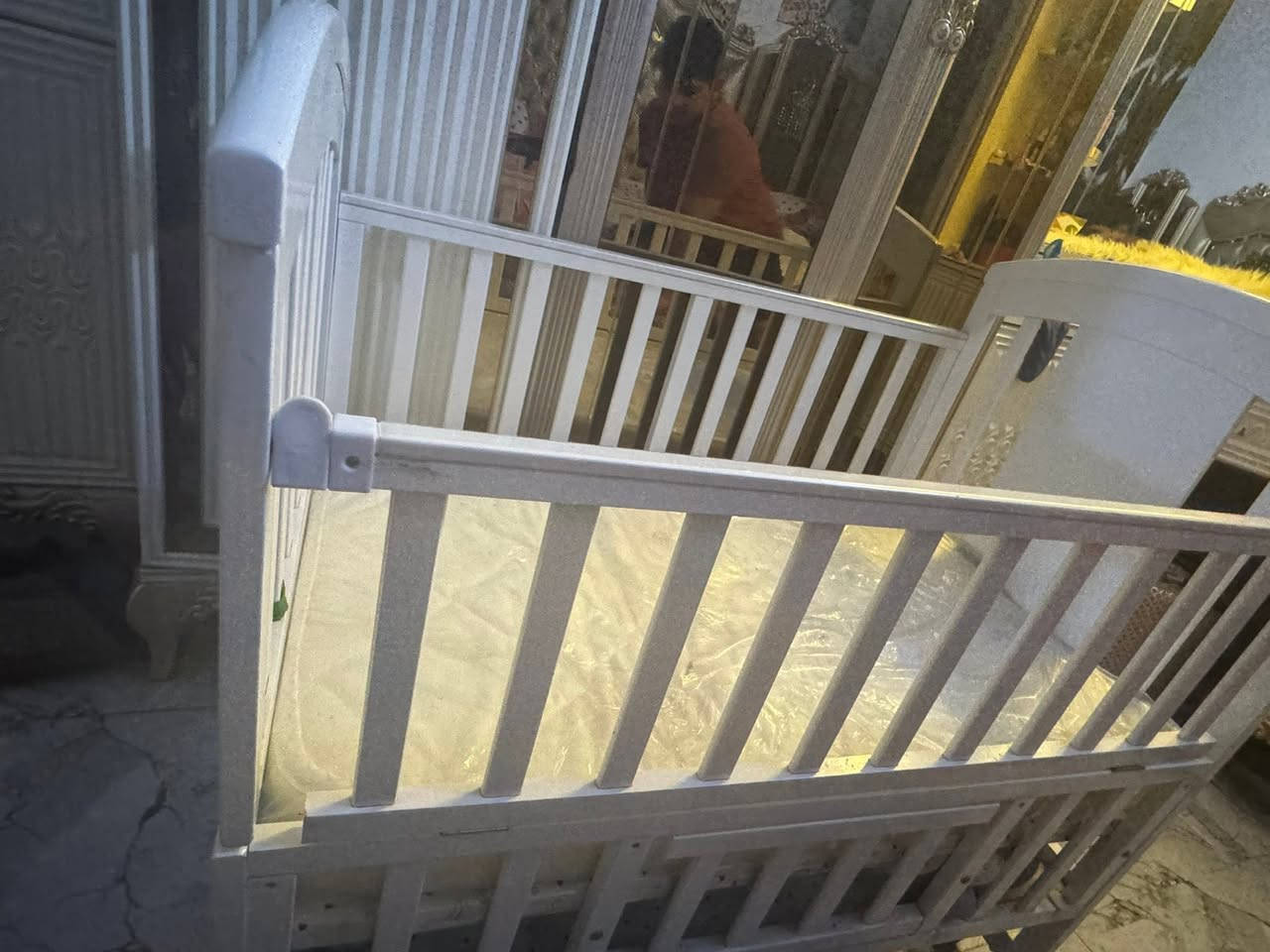 سرير طفل لحد عمر 3 سنوات جديد ولايوم نامت بي كامل هوه والدوشك ومصدات
125

‭***********‬
