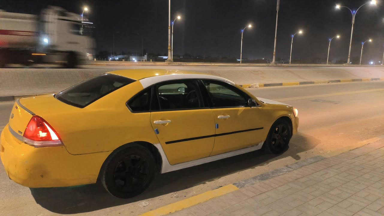 السلام عليكم امبالا 9 مكينه 3500 نضيفه كير وضفيره صار شهر من شديتهن سياره بيه صفحه سايق ومبيه بصوره بيع او مراوس شعندك نزل رقمه ربع ما مطلوب لا هيئه ولا غرامات حداديه جديده تبريد شغال خاص موجود ورقمي *********** مكانه سماوه
