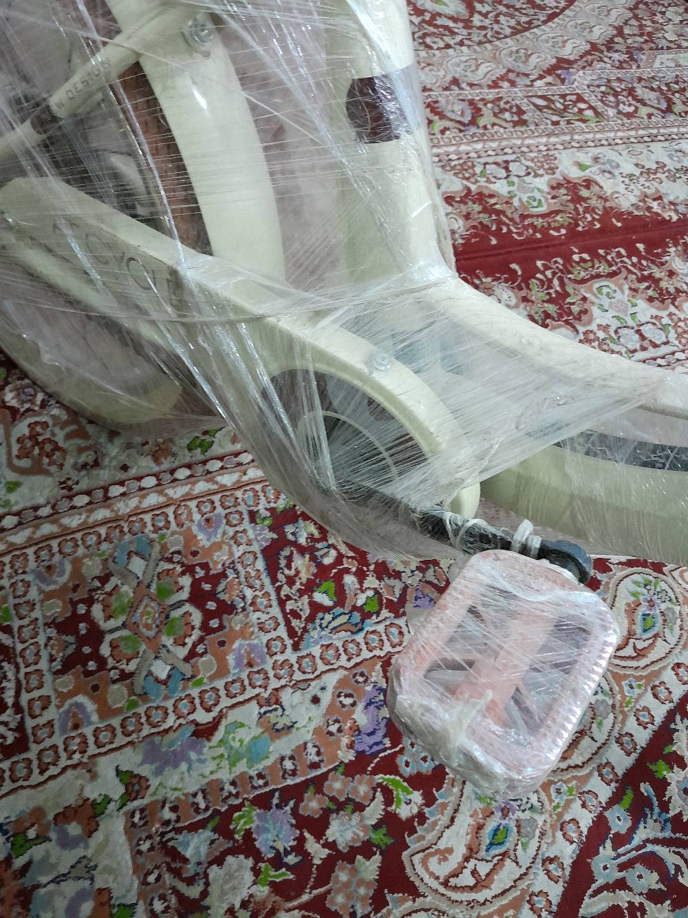 درجه هواية النوع كوري جديد مع ستان               
ما هو موديل البايسكل؟: 
كوري
هل السعر نهائي أو قابل للتفاوض؟: 
قابل
هل تمت إضافات أو تعديلات على البايسكل؟: 
لا