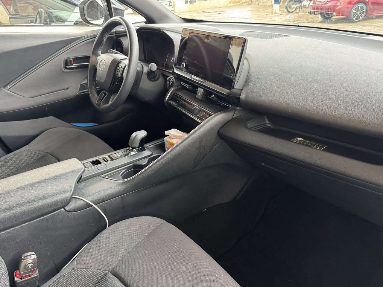 السلام عليكم CHR هايبرد
موديل 2024 دخول جديد رقم بغداد استيراد خاص اروبي محرك 1.8 بيها صبغ فقط البنيد نفسه بدون شاصي بدون دواخل ايرباك برده وكشن فقط السيارة جديدة جدا بدون بارد ماشيه 50 كيلو لغه عربيه 
مكاني بغداد حي الجامعة 
السعر 190$ وبيها مجال بسيط
واتساب فقط ***********
