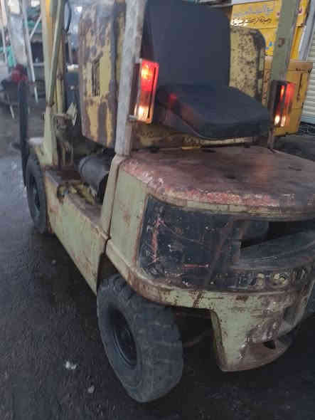 رافعة شوكيه مستربوشي موديل ٨٦ مكفولة كير و مكينة الاتصال ***********
