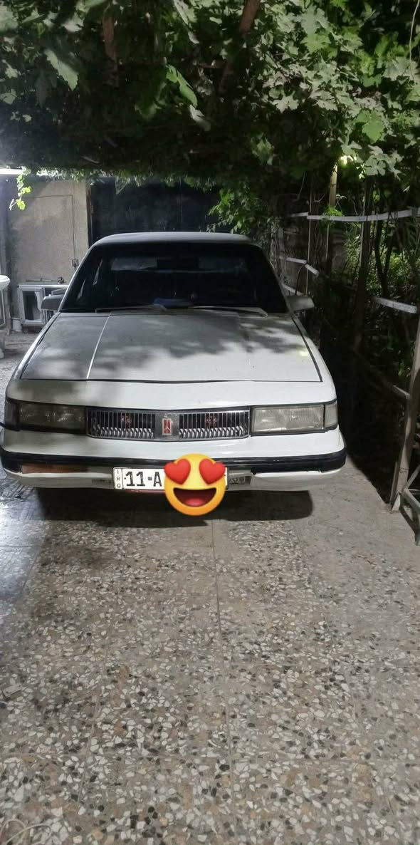 اولدز موديل 1990 رقم بغداد الدولي مداور ثاني يوم كير ومحرك كفاله السعر 35 أو مراوس حسب القناعه مكان الديوانية البدير *********** النجف, العراق
