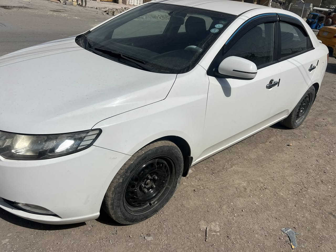 سيراتو موديل 2013 مكفوله كفاله عامه ماعده بارد بس بلباب سياره جاهزه مابيهه اي نقص محرك كير تبريد. كله شغال  بسمي مكاني بغداد المشتل  السعر 103 بيهه مجال 
*********** الشراي يتصل
