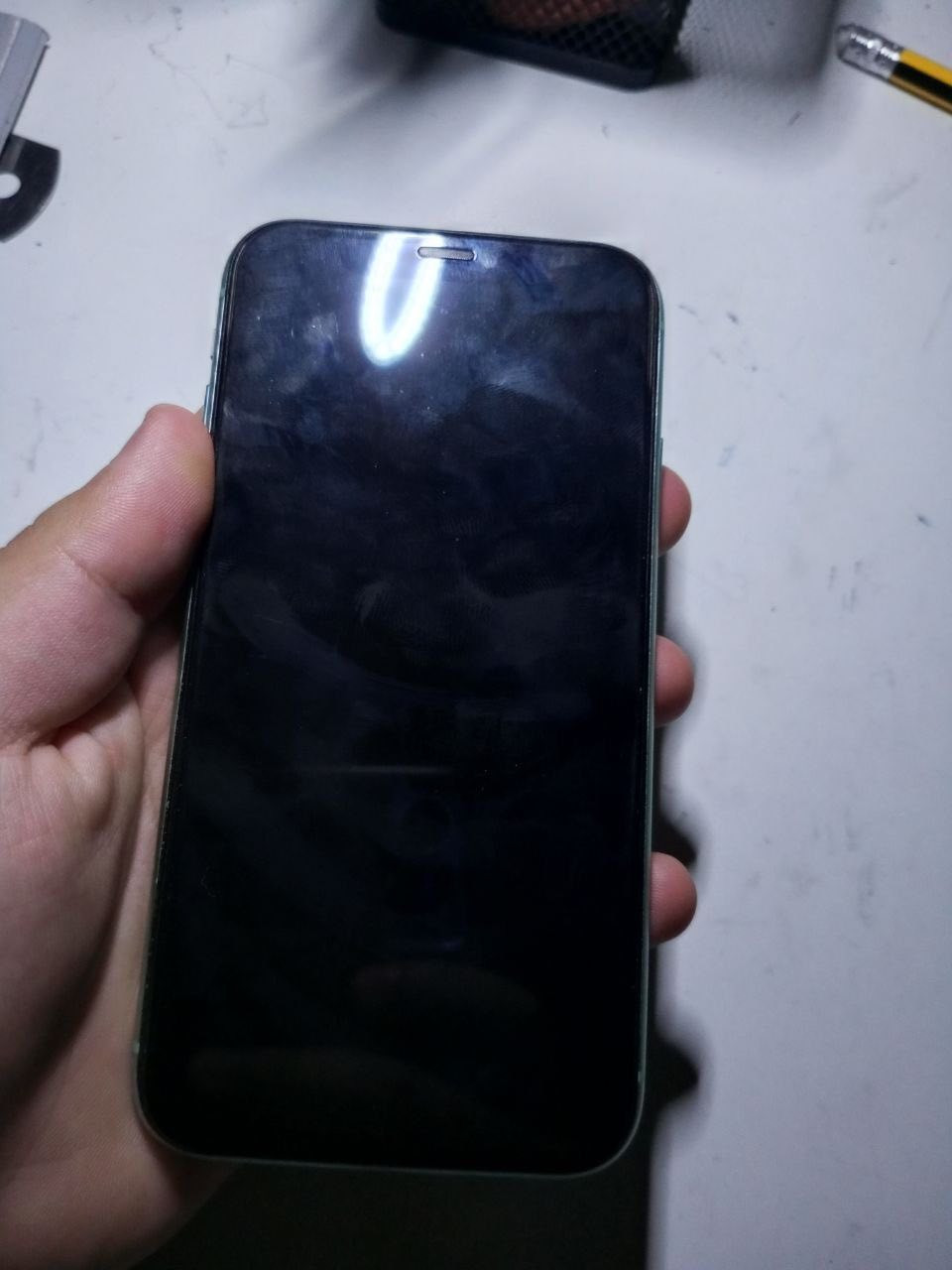 ايفون ١١ العادي للبيع
ظهر مكسور وشاشه مستبدله

زر باور عاطل 

الكامره الخلفيه ماتسوي فوكس

جهاز ملحقاته كارتون وشاحنه شغال تواصل واتساب سعر ٢٥٠ الف المكان الحيانيه ***********
