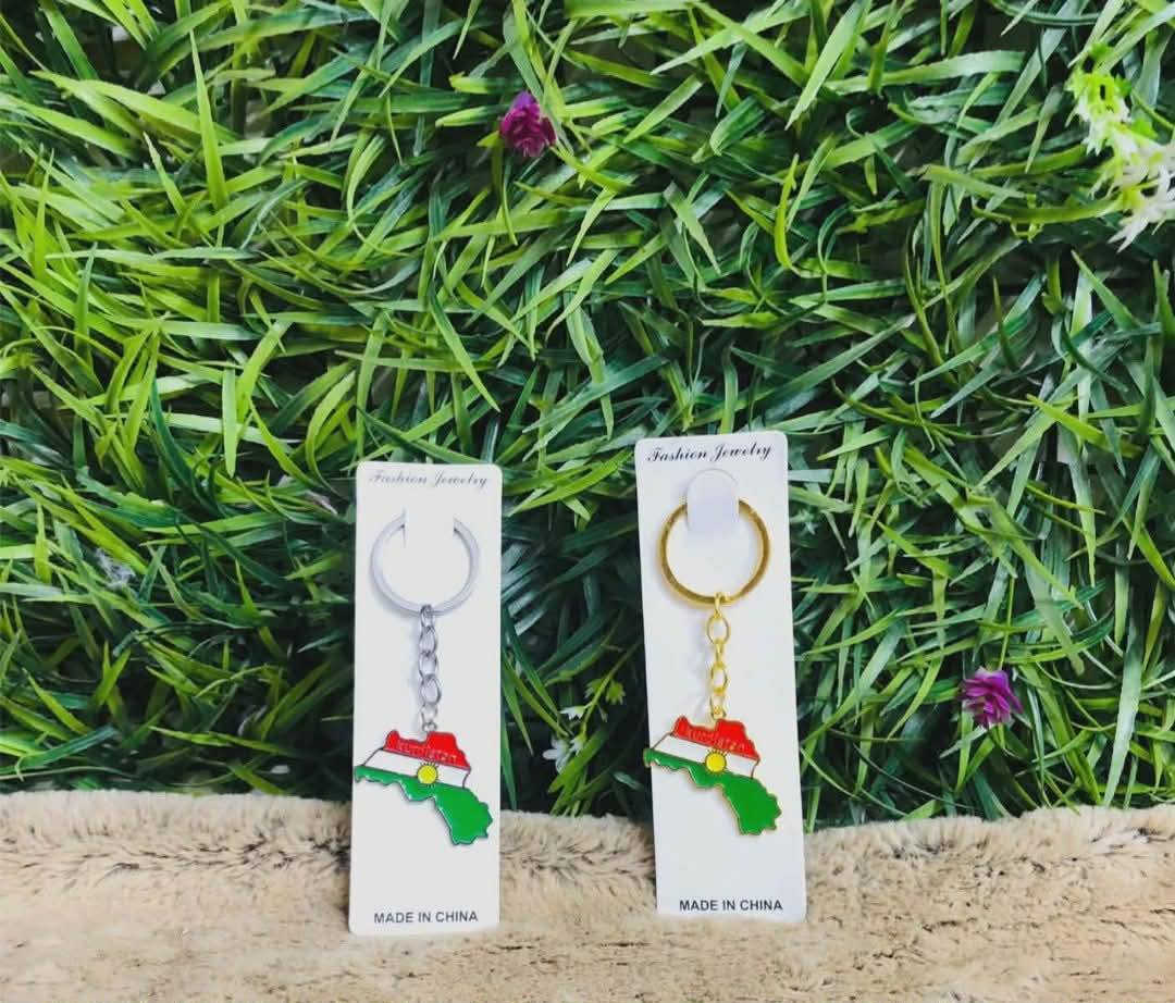 دانه ي 2 هه زار دينار
هه ركه سيك ويستي به يوندي بكات جوابى كومينت نادمو ناونيشان كه لار ئاواره كان به رامبه ر هه رزان بازاري شا 

***********
