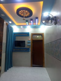 طابق ونص • ١٠٠م • شارع جامعة الكفيل