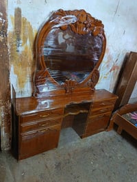 غرفاه ملحق السعر 650 وبي مجال وهذا الرقم 07512389864