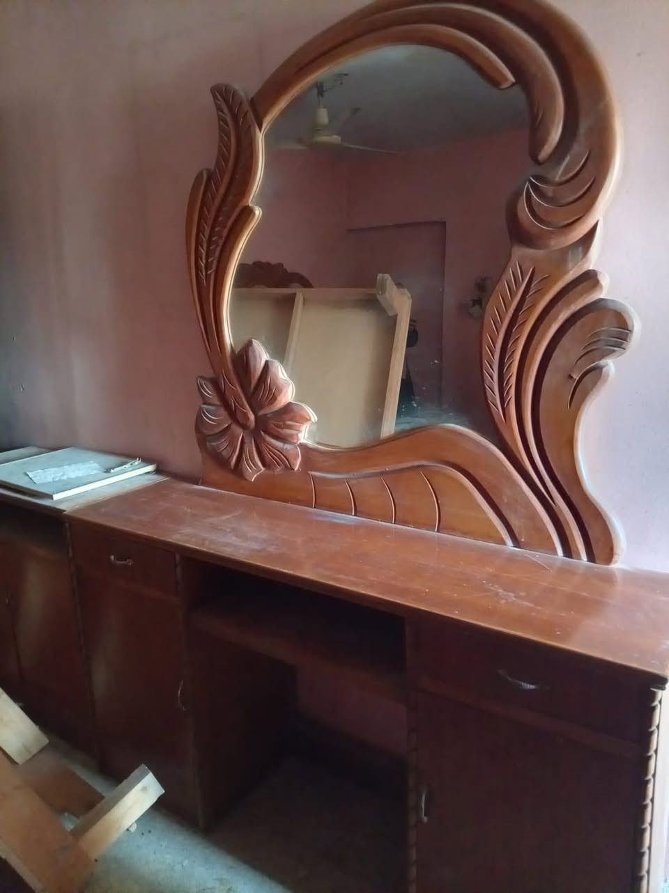 السلام عليكم عندي غرفه نوم صاج عراقي ست ابواب خشب وملحق بيها ضرر بسيط 800وبيها مجال بسيط


**إذا كنت صاحب هذا الإعلان وتريد حذفه لأي سبب، رجاءا أرسل رسالة إلى الدعم الفني**