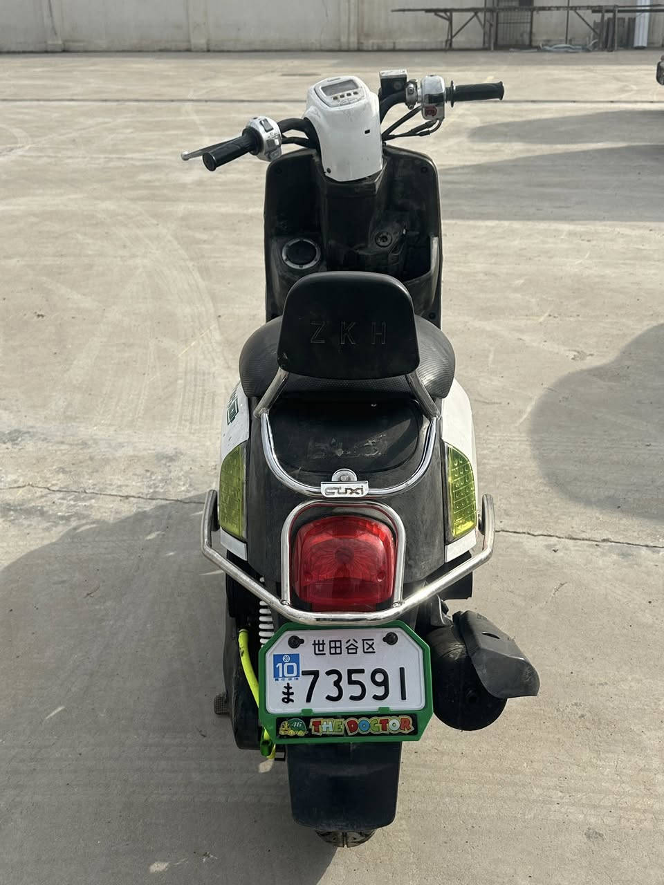 سلام عليكم بوليسي نوزل بلاديه مناقصها شي وهاي الكفرات تجاريات البلاديات موجودات ضامهن علمود جماليه سعر 650 مكاني بعقوبه ***********
