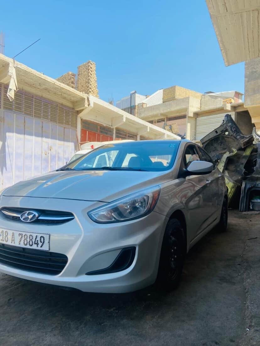 سيارة اكسنت موديل ١٧ امريكيه بيها كم قطعه صبغ والباب الوره السايق بيها بارد 
كير ومحرك مكفول سياره ماعايزه شي تحويل مباشر سنويه ورقم وهزه جديده مكانها بابل
السعر ٩٥ وبيها مجال قليل
ملاحضه (( صورها ب امريكا ب خاص بدون ضربه  ))
للاستفسار الاتصال ع الرقم  
غير متواجد  نت 
***********
