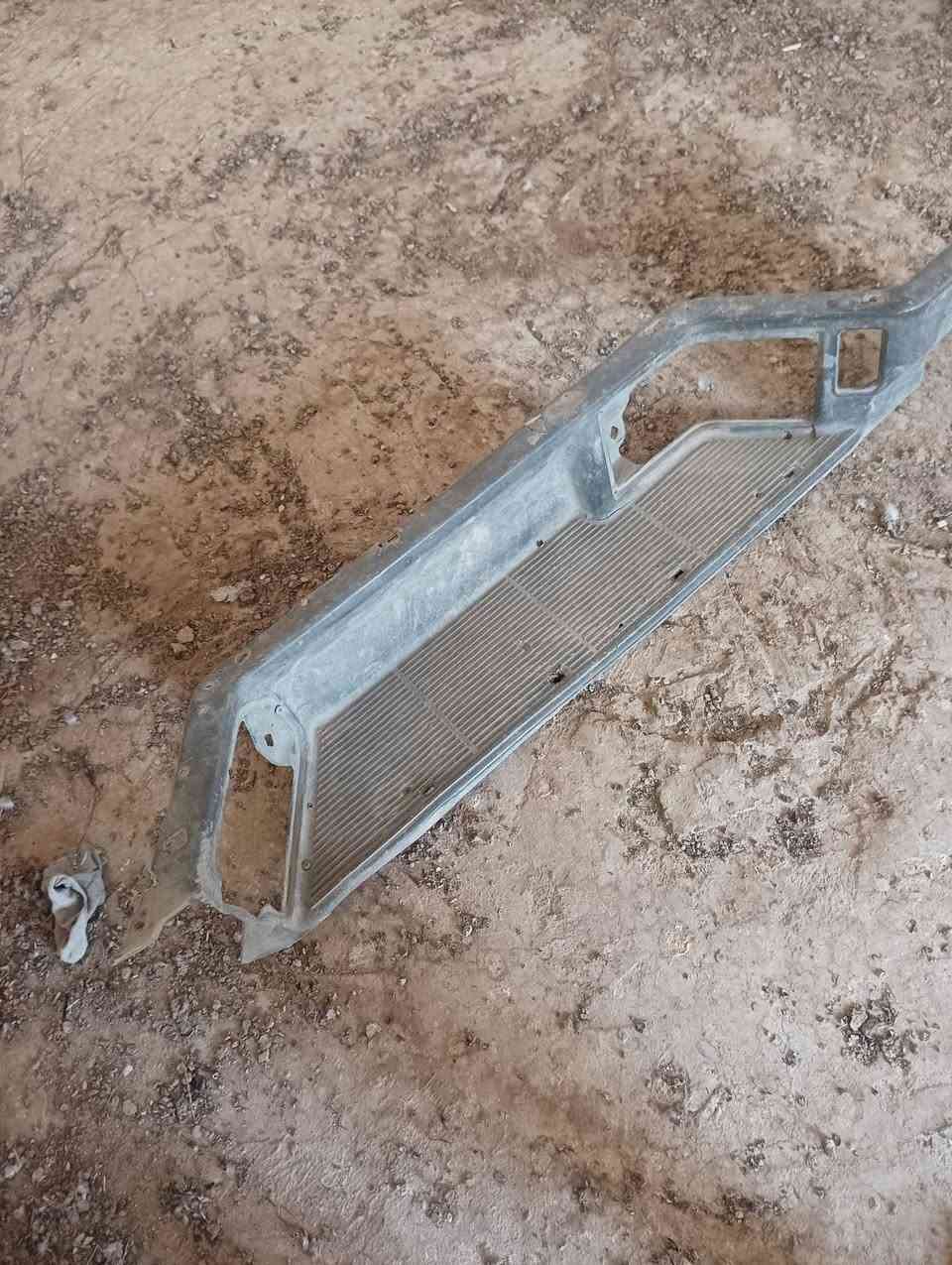 سلام عليكم غراض فتون للبيع بك لايت فاراشه نضفات سعرهن 15 دواسه فتون سعرهه 10  كشن قلاب مبي كسر بس تلبيسه عوزة سعره 20 كشن لوره سايق مبي كسر نضيف بس عوزه تلبيسه سعره 40 سله عوزهه صبق سعرهه 60 مكاني بابل سدة لهنديه ***********
