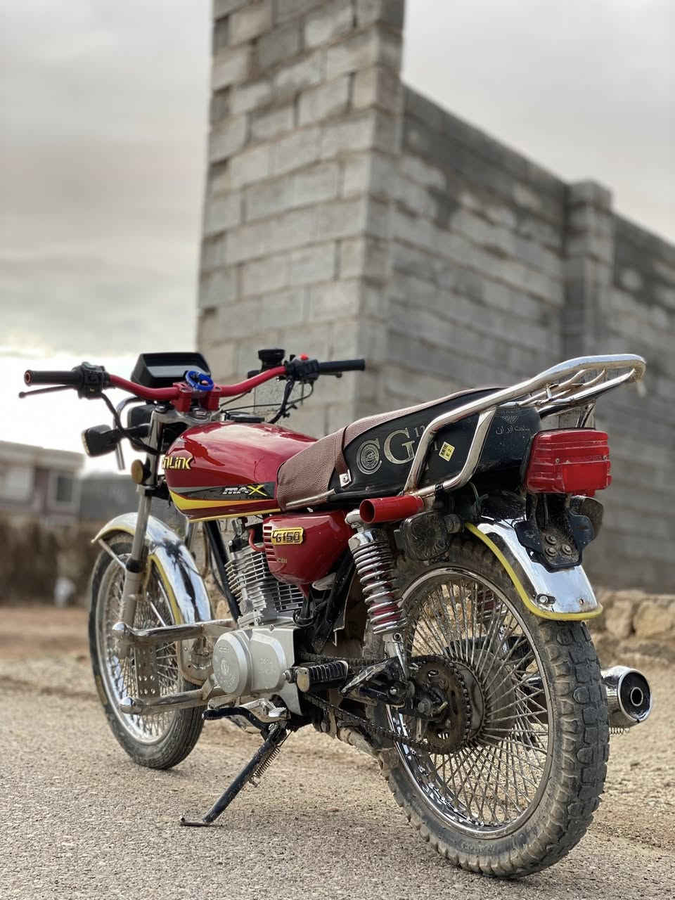 السلام عليكم للبيع ايراني 4كير موديل 24نضافه 100/100 نشاط وشلعه ماناقصه شي تشغل وتمشي متواجد *********** الخاص مفتوح
