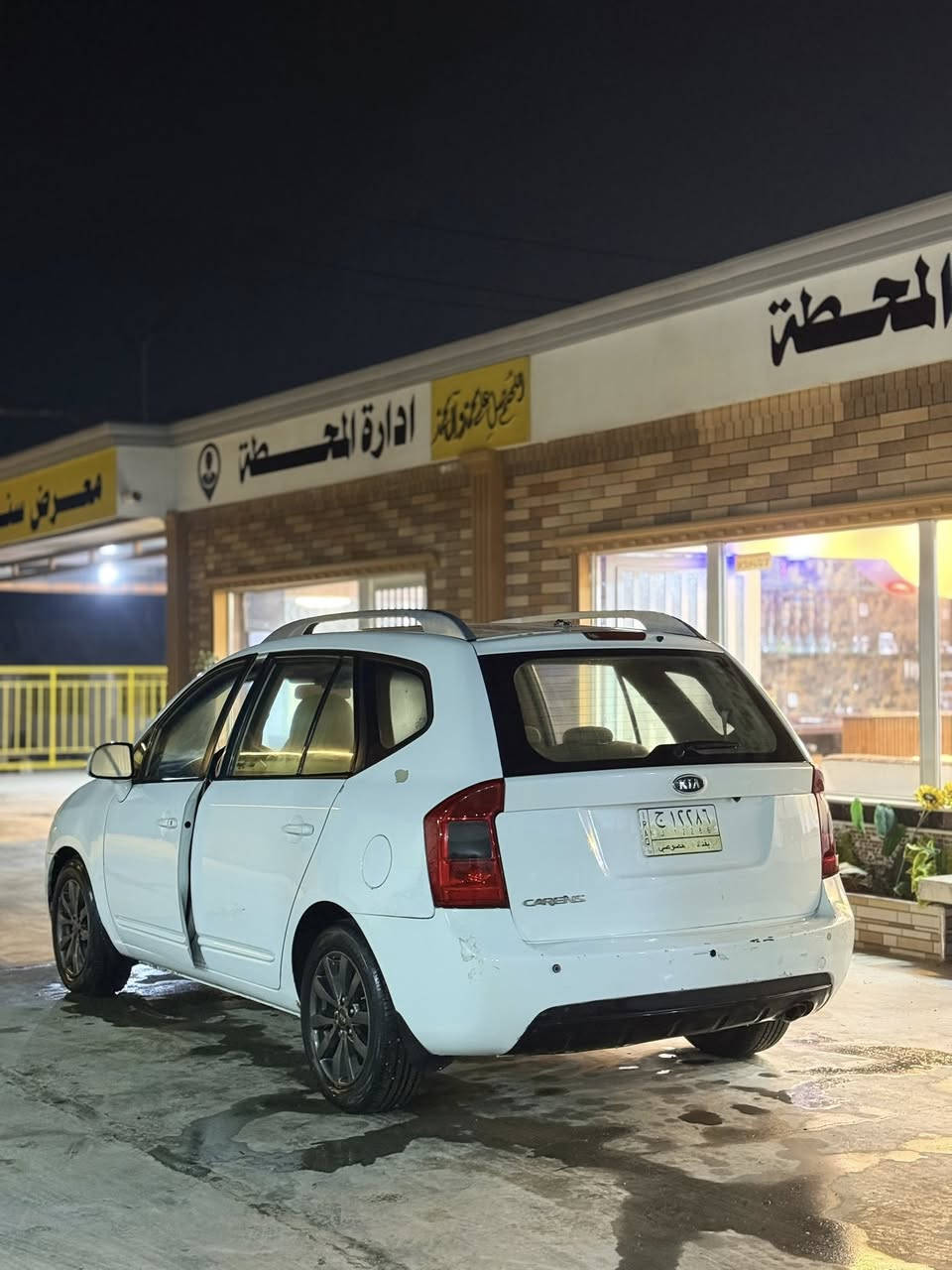 للبيع كيا كارنز موديل 2011 للاستفسار ***********
