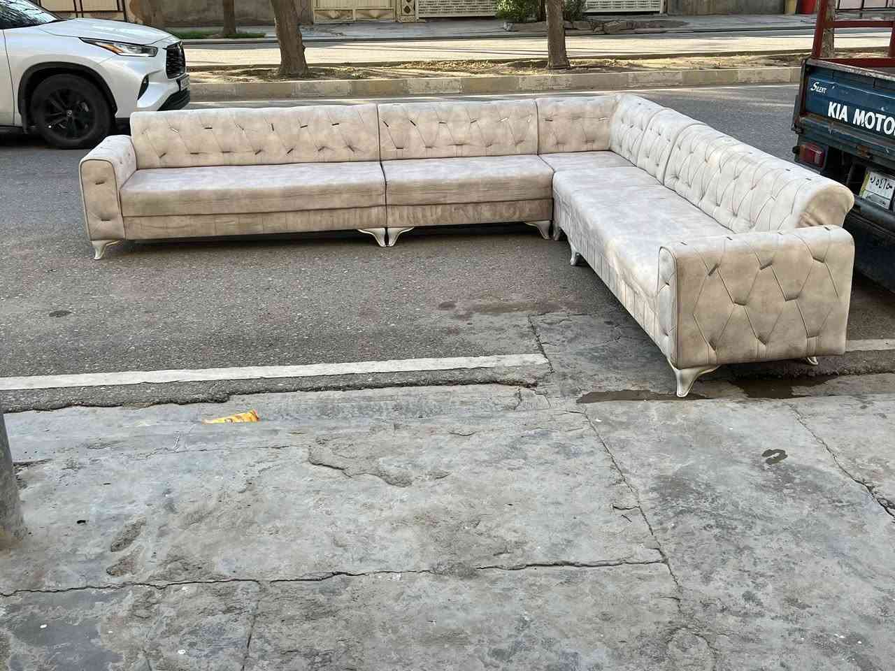 ئةم زاويية١٠نةفةريية
بؤفرؤشتن شتيكي تايبةت
دةسكردة فول خسوسيية
ژم***********
شوين كةلار
