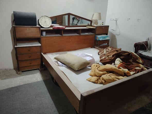 غرفة قديمة للبيع استفسار خاص واتساب ***********
