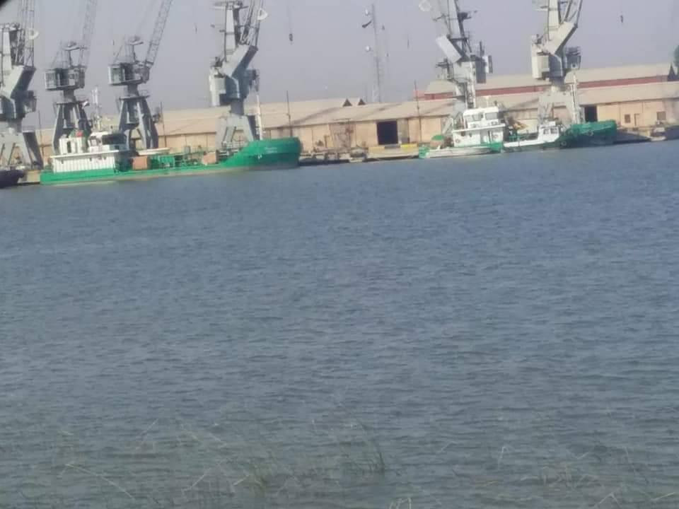 قطع 200م في البصره شط العرب َمقابل ميناء المعقل ملك صرف طابو زراعي خارج حرم الكورنيش السعر49 مدفونه درجه اولى وايضا توجد قطع غير مدفونه بسعر45 واتساب ***********
***********
