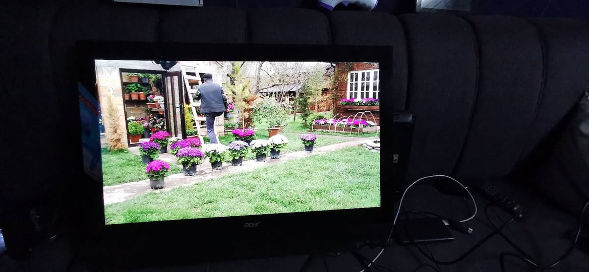 سلام عليكم اخواني عندي شاشه نوع أيسر مال العاب
كيمنك 
الحجم 27 بيها منافذ HDMI مع كامره مدمجة 
 السعر 100 الف البياع حي الرساله الأولى قرب مدينة العاب الكرخ تلفون ***********
WhatsApp +964***********
