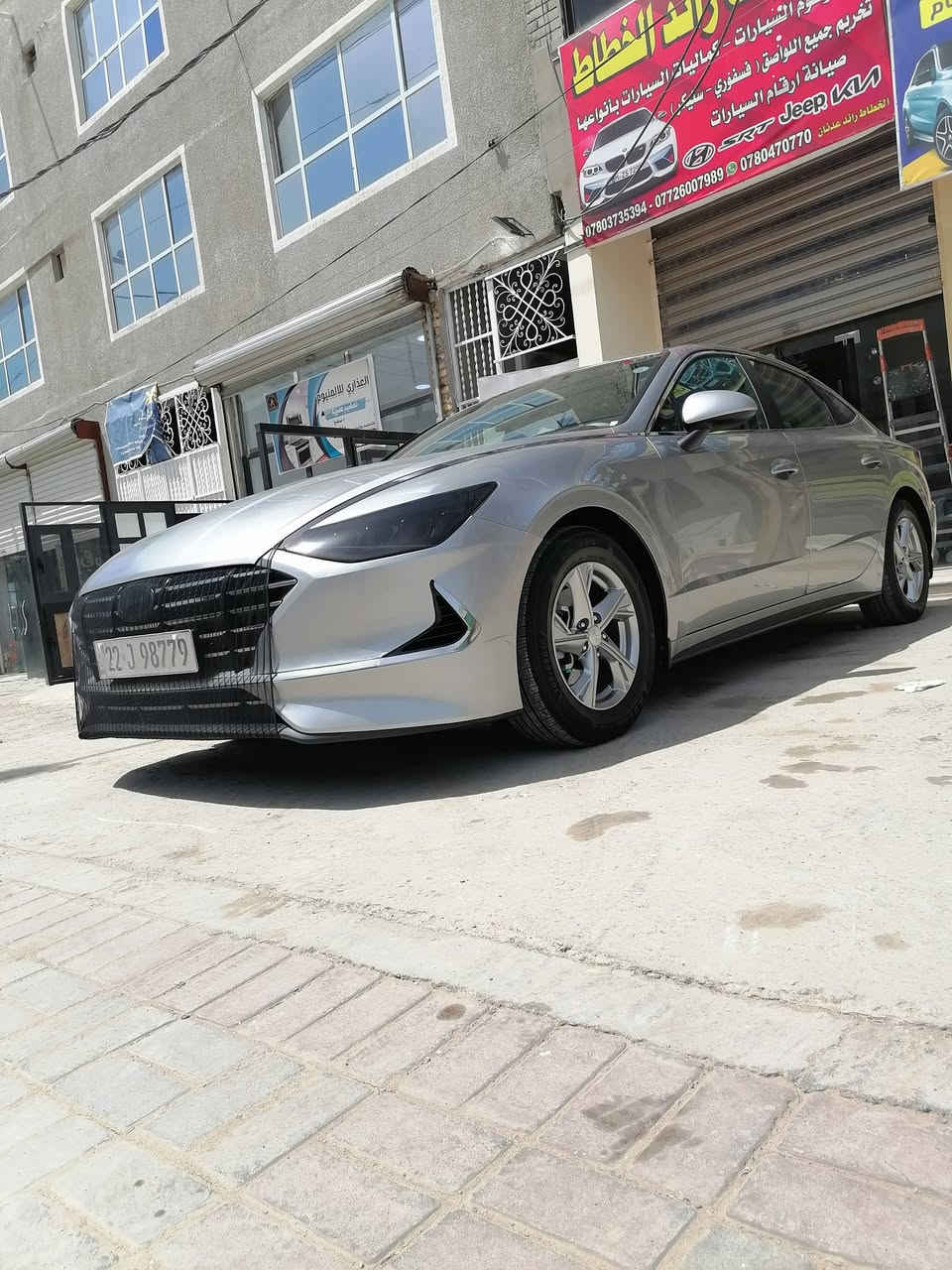 السلام عليكم سوناتا موديل ٢٠٢٢ محرك ٢٥٠٠ موصفات عاديه حادث بنيد فقط راجع نفس رقم أربيل بسمي مكانك حله نادر ٢ فرع نسيج مقبل فاملي مول هاذ رقمي *********** الاتصال
