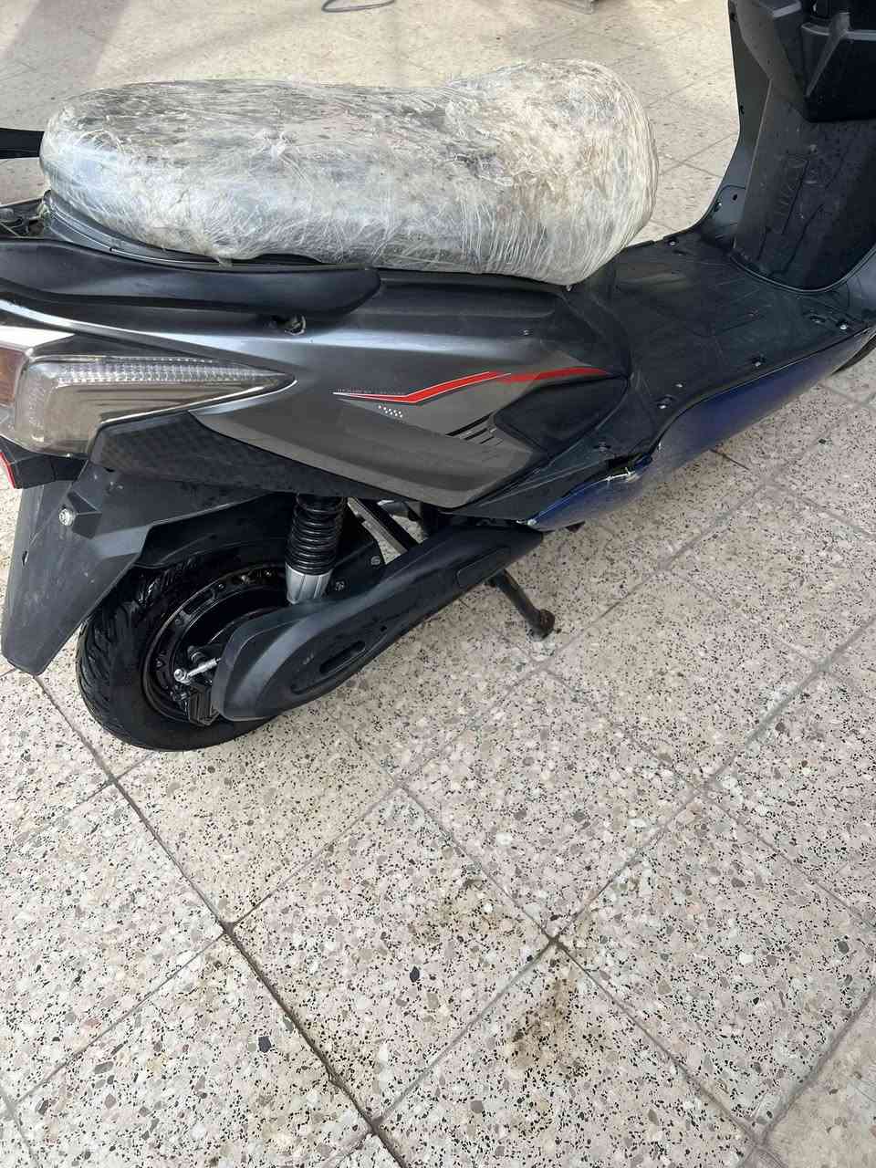 سلام عليكم للبيع دراجه شحن ٦ بطاريات السعر ٦٥٠ اللاستفسار ***********
