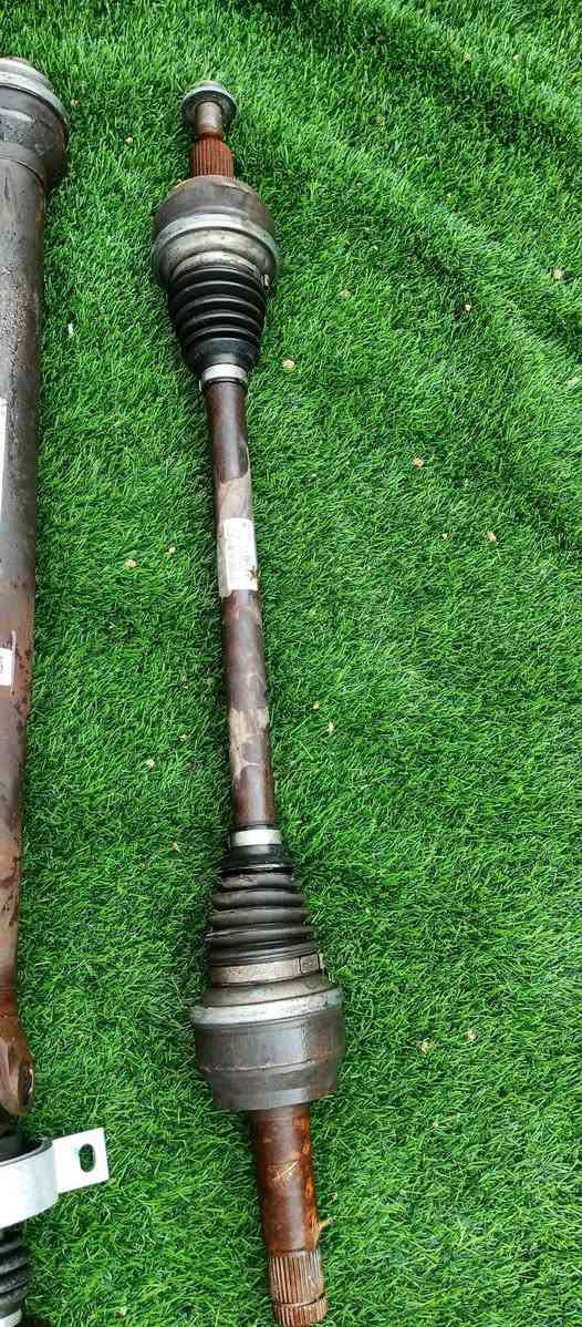 غراض سياره ((فورد اكسبلورر ٢٠٢٠)) 
اكس خلفي عدد ثنين 
اكس الوسطي 
قيم واخذ


**إذا كنت صاحب هذا الإعلان وتريد حذفه لأي سبب، رجاءا أرسل رسالة إلى الدعم الفني**