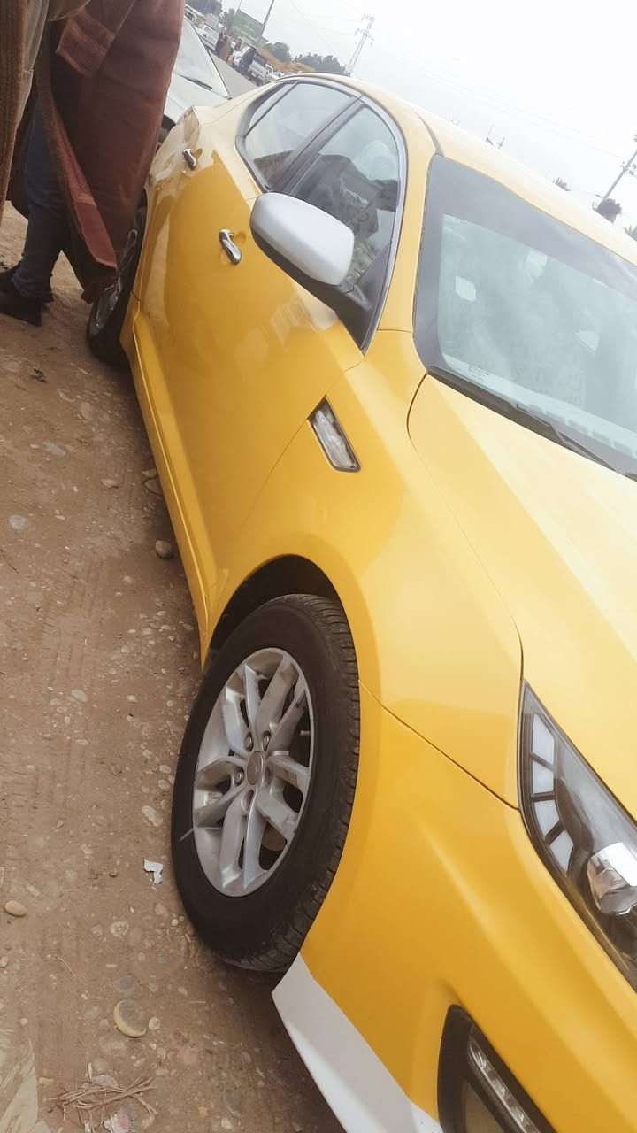 سلام عليكم كيا اوبتما 2012 خليجي 2000دوش سياره خير من الله مكينه كير حداديه تخم تاير كفاله سياره ضربتها بنيد وهلالات خلفيه  فقط صبغتها جديده جماليه السياره باسم راعيها شخصين يداورلك ثاني يوم مصفر هيئه وغرامات  مكاني ذي قار الرفاعي سعرها ١٢٥ وبيها مجال ***********
