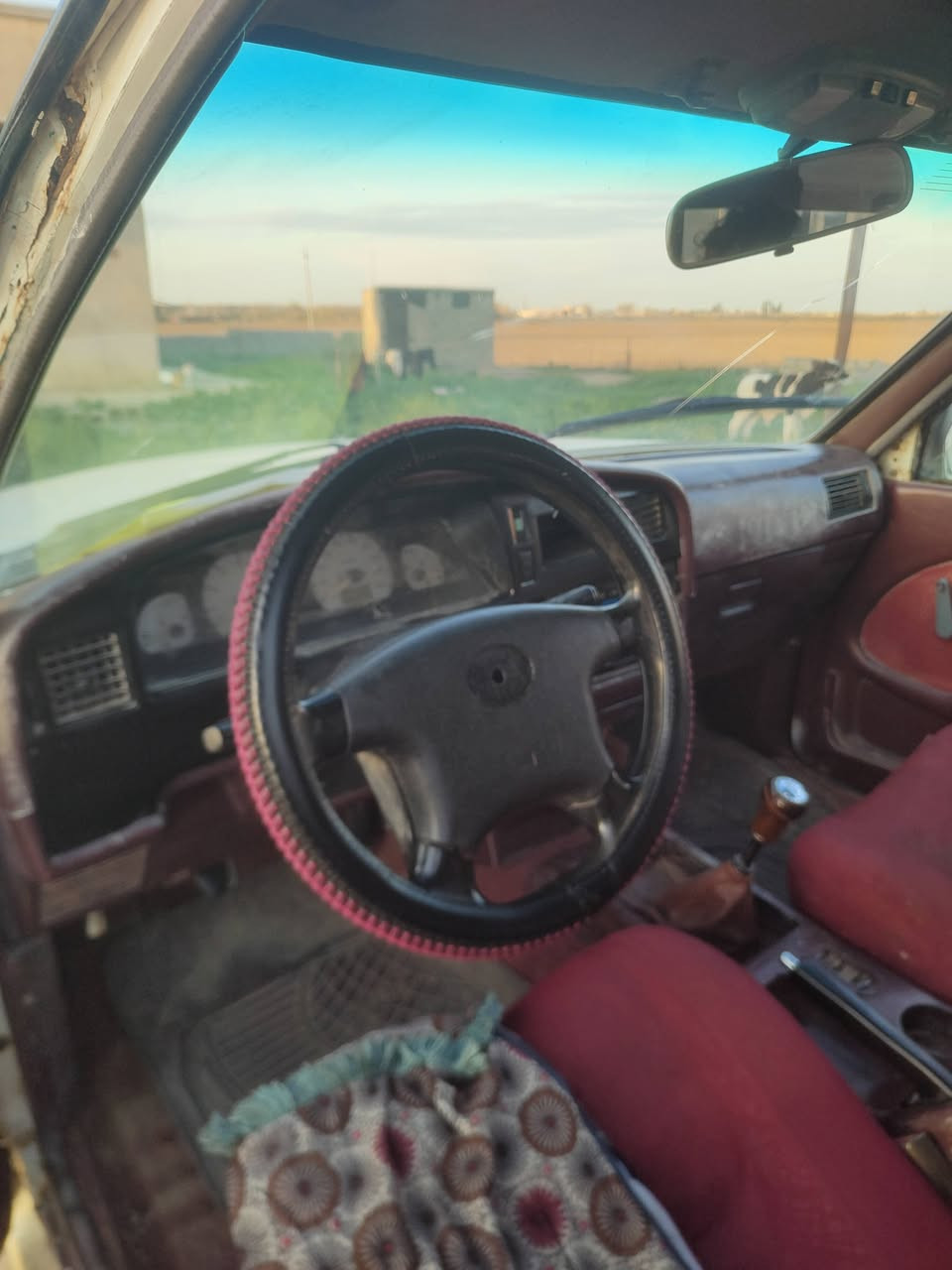 دير مديل 2007 لون كير ومحرك شرط منفيس بيه اوراق.             سعر السياره. 30ورقه بيه مجال.المكان كركوك قضاء الحويجه .رقم الهاتف***********
