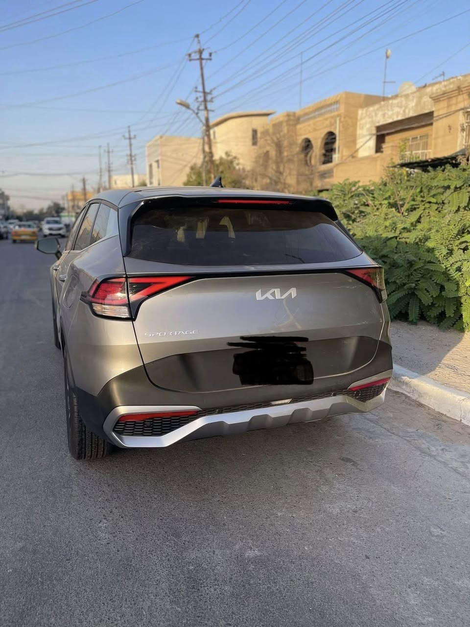 السلام عليكم من رخصة الادمن المحترم
كيا سبورتج 2024 وارد امريكي
محرك 2500 
حادثه تبديل بابتين اصلي مو تجاري
بدون ايرباك السياره 
الحادث موضح بالصور
كشنات جلد تدفئا
قطعتين تبريد
تحكمات استيرن
نقطه عميا
تحديد مسار
اوتو هولد
السياره جدا نضيفه 
كشن السايق كهرباء
مكان السياره بغداد المنصور
السعر 210 $
***********
