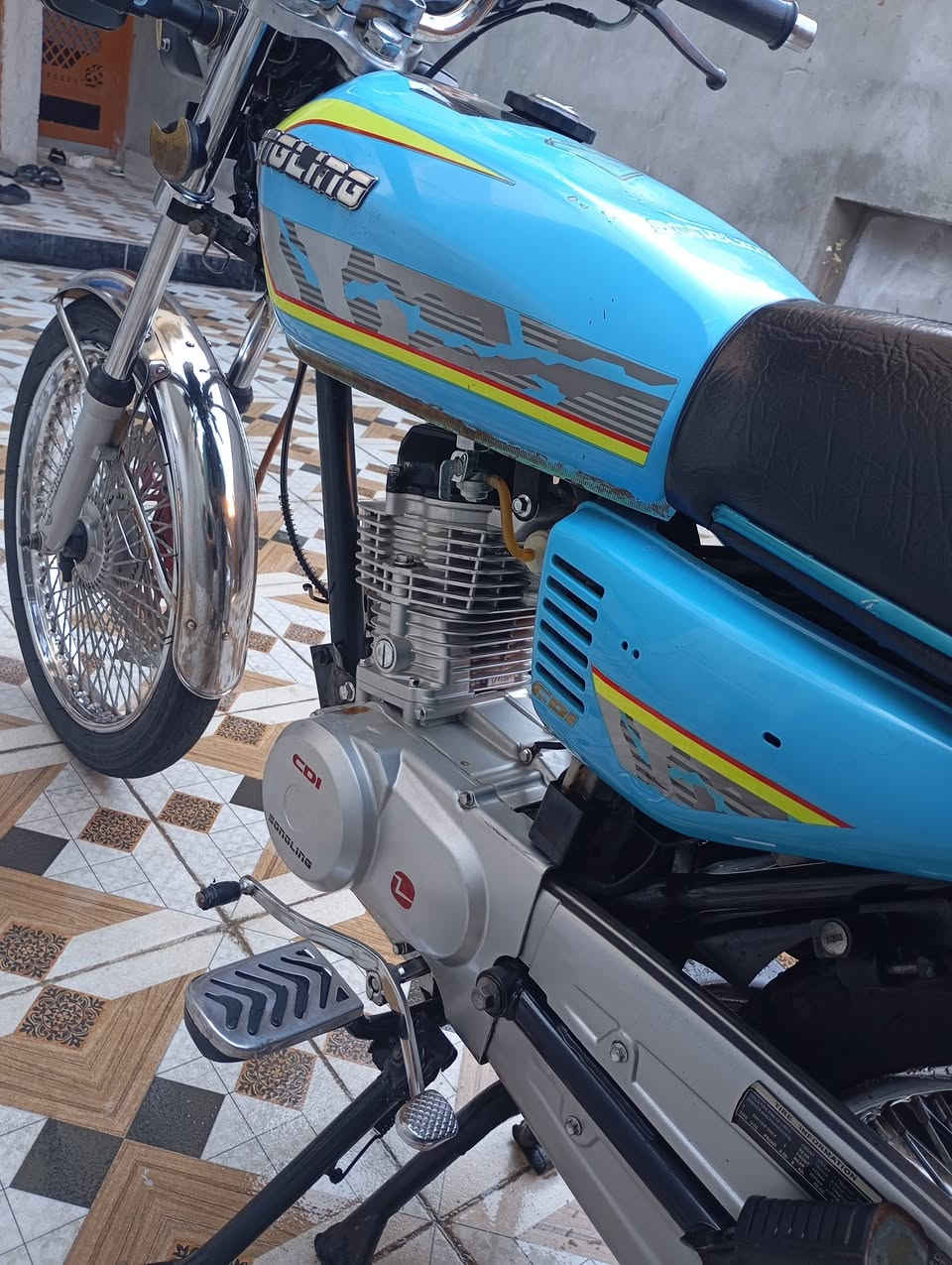 سلام عليكم دراجه تايكر للبيع موديل 24 اوراق مكاني بلدروز سعرهه 550وبيهة مجال 
الاتصال.                               ***********
