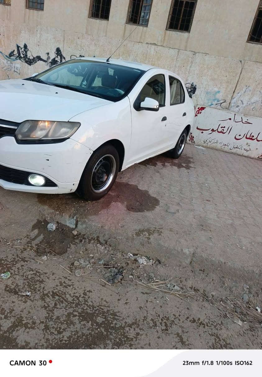 السلام عليكم
رينو سمبل موديل 2016 رقم ذي قار دولي بسمنه سنويه جديده لل 30 السياره كفاله من الضربه والصبغ والتبديل ماشيه شئ قليل
جاهزه مكينه وگير1600 جدد 
تخم تاير حداديه تبريد كهربائيات شاشه كامره كلها شغاله 
السعر ب 62
رقمي ***********
