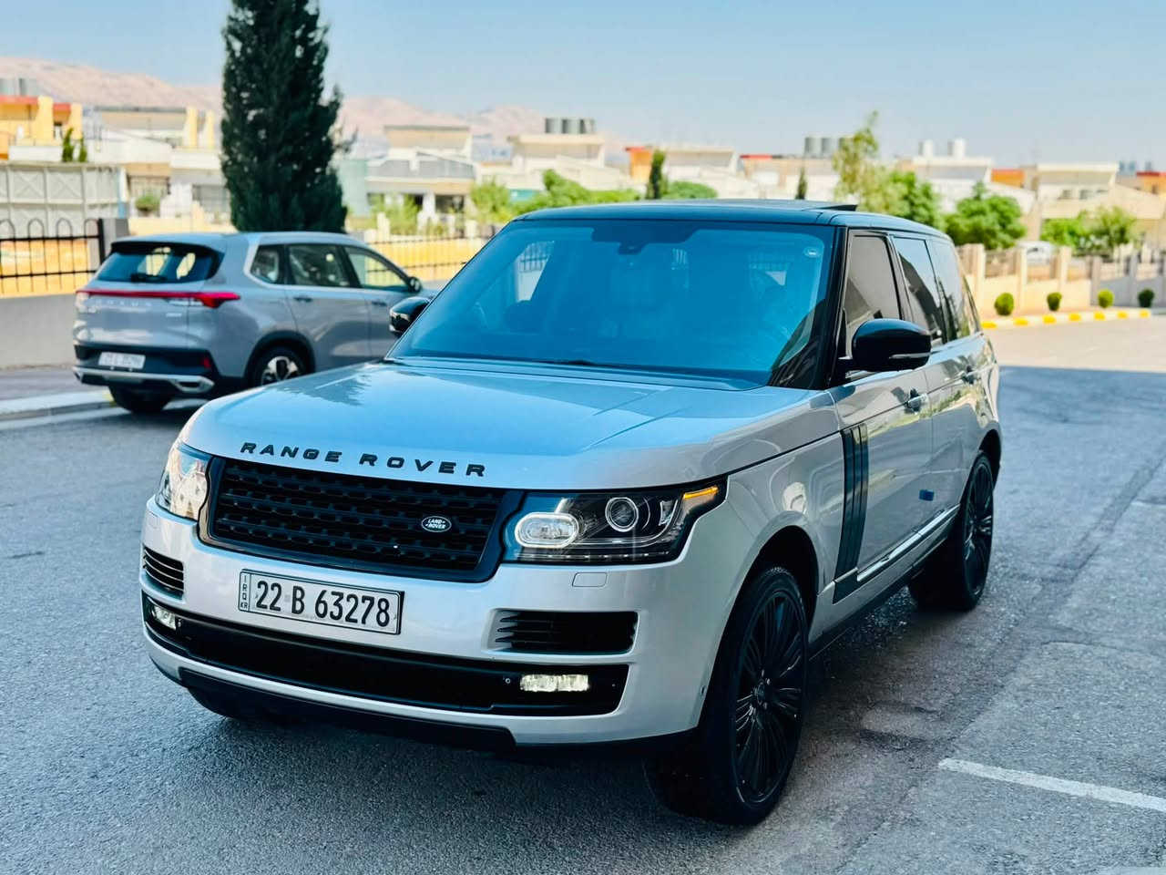 ﷽
‏                                 RANGE ROVER VOGUE 2013 
▫️رانج رؤڤه ر مؤديل 2013 ڤؤگ ئوتو بايوگرافي
🔹مواصفات خليجي وكالة شريكة سردار✅
🔹 فول مواصفات مواصفات بلاك زمان دولي

◻️محريك V8 5.0L تمانية سلندر سوپر جارج مرغوب
🔹گير و محريك بشرط فحص 
بدون صوت و بدون صرف بدون خلل
🔹ماشية  109 الف حقيقي

◻️ سيارة مكفولة كفالة عامة بدون صبوغ  
🔹سيارة جديد حيل حيلوة نضيفه 📦

◻️مواصفات فول اوتو بايوگرافي معروفة
🔹{ بصمة - پانوراما - داخل كريمي - رادار -  دوسات كهربا - خمس كاميرا - ثلاجة -  صندوق شفت - باب صحب - كشنات DVD - كشنات تتفيئة و تبريد - كشن مصاج - كشن و ستيرن خزن - ستيرن تتفيئة - بغاغ لايت - مراي شفت - تبريد مركزي - بعد }

◽️اربع تاير ويل جديد ويل بلاك
🔹دبل و جوبليسات كل بشرط
🔹سيارة شرط بدون اى نواقص گير و محرك و حدادي و كاهرباى كلة بشرط
🔹سنوي و رقم و هزة جديد سنوي بأسمي
🔹 نفسي يوم / تحويل و كاله حاظر
🔹 مكان_🌆 سليماني

◽️سعر_ 252 🔐🔥🔥
◽️موبايل_ ***********
____________________________________

