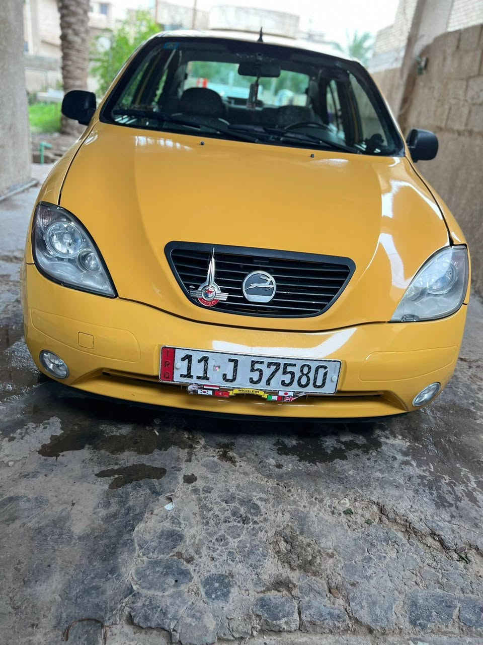 السلام عليكم طيبه موديل 16 رقم بغداد بسمي مكينه كير مكفول تبريد ثلج حماوه ربع شواصي سليمه بدون خياس مصفره هيئه وغرامات السياره ممشتغله تكسي مبدل بيها بس بنيد لان بي رصعه واني بدلته موضح بالصور السياره كربائيات علئ وضع الشركه اي تجطيل مابيها رجا لتراسل وتكلي شبيها الصور تحجي وتجي شوف بعينك واقتنع مكاني بغداد الغزاليه الاتصال على الرقم ***********    ((السعر)). ((39)) ورقه بيها مجال قليل
