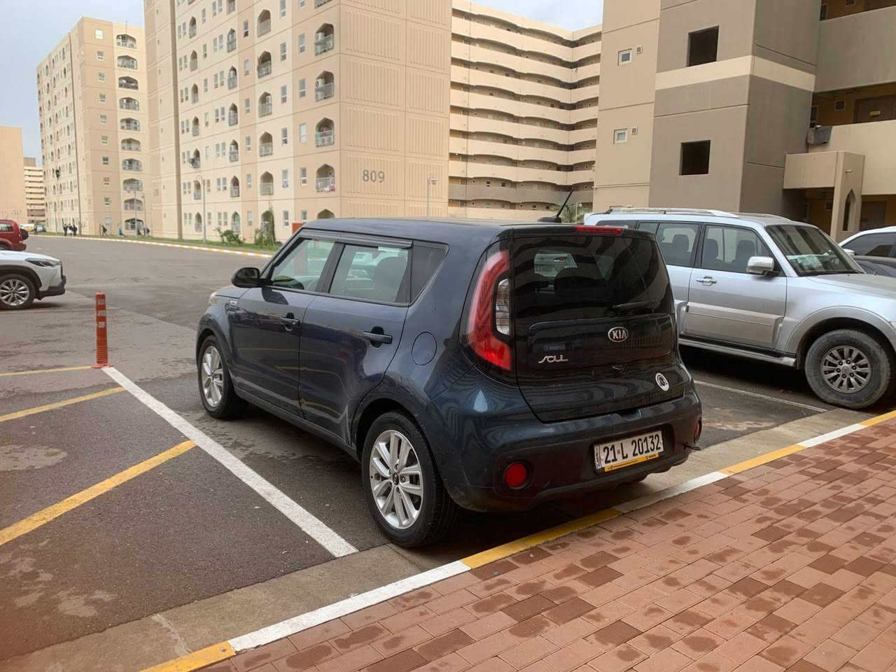 السلام عليكم كيا صول موديل ٢٠١٨ بيهة ٣ قطع صبغ وباب السايق مبدل اصلي بدون اي دواخل جميع الايرباكات سليمه ماشيه ٨٧ الف مكينه ٢٠٠٠ وقم سليمانيه بأسمنه سونار مرفق مع الصور موبايل *********** مكاني شقق بسمايه السعر ١٠٢ وبيهة مجال
