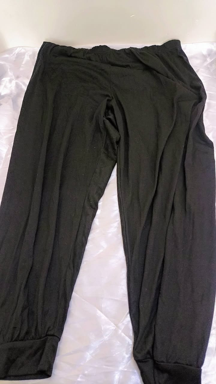 🌸 عروض بيجامات مريحة وناعمة 🌸كل طلب هدية عدسات من ذهب لامار
متوفر موديلات حلوة وخفيفة للبيت
قماش مريح وجودة زينة ✨

💰 الأسعار:
🔹 موديل بسعر 3
🔹 موديل بسعر 2
🔹 موديل بسعر 4

📦 التوصيل متوفر
📩 للحجز أو الاستفسار راسلينا خاص


**إذا كنت صاحب هذا الإعلان وتريد حذفه لأي سبب، رجاءا أرسل رسالة إلى الدعم الفني**