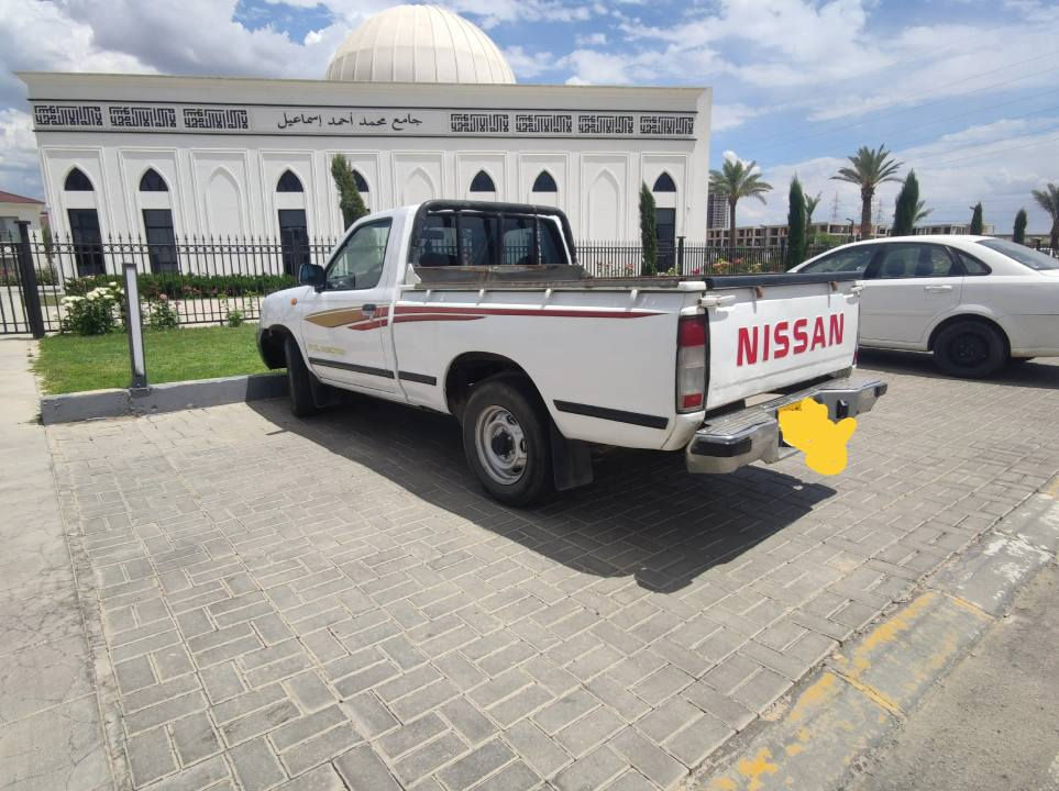 پیکاب نیسان مۆدێل ٢٠٠٨ سەیارەکە زۆر توندە و خوینە تەقەی تیدانیە ٤ پارچەی رەشە أربيل, العراق


**إذا كنت صاحب هذا الإعلان وتريد حذفه لأي سبب، رجاءا أرسل رسالة إلى الدعم الفني**