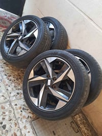 للبيع ويل كب كروم هوه والتايرات كومهو كوري اصل فتح من سياره خليجي فول ...