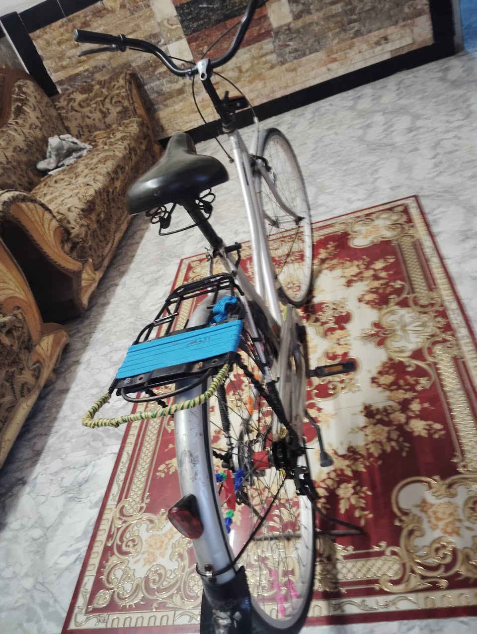 السلام عليكم
بايسكل بطه ياباني حجم 26لبيع او مراوس بتلفون عنوان حله البكرلي الاتصال ***********
