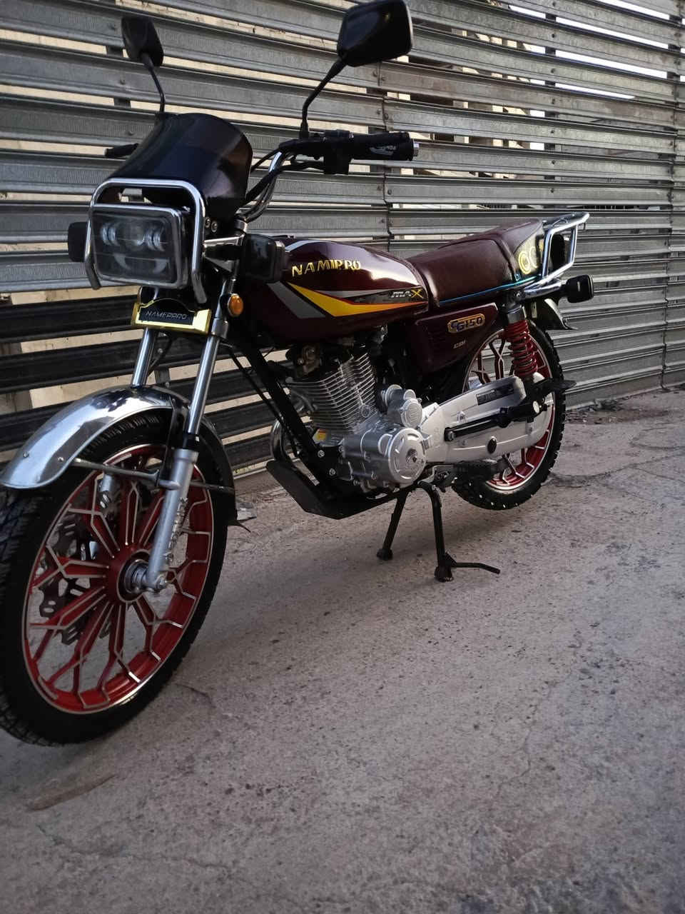 للبيع موديل 2025منفيس اصلي مكينه كبس 150cc
كهرباء شغاله السعر 580وبي مجال المكان شارع 60يم كباب عرفان شراي خابر واتساب ***********
