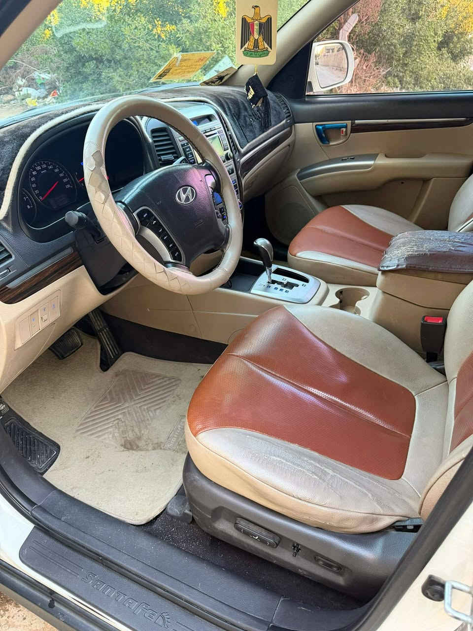 مكلفة بالنشر سنتافي 2012 وارد خليجي  سيارة فول موصفات مال جناي ماتخسر عليها ربع  الرقم  بغداد مكانها النجف ماشية 162 حجم المكينة 6 ستندر ما مفتوحة السعر 162وبي مجال 
الاتصال فقط عل رقم صاحب السيارة ***********
