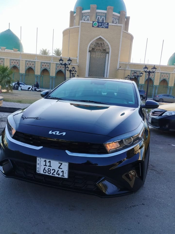كيا فورتي موديل ٢٤  بدون صبغ بيها بارد بسيط
  السعر ١٣٨ وبيها مجال
 صور الحادث بالمنشور مكانها الاعظميه
للاستفسار واتساب او اتصال ع الرقم ***********
