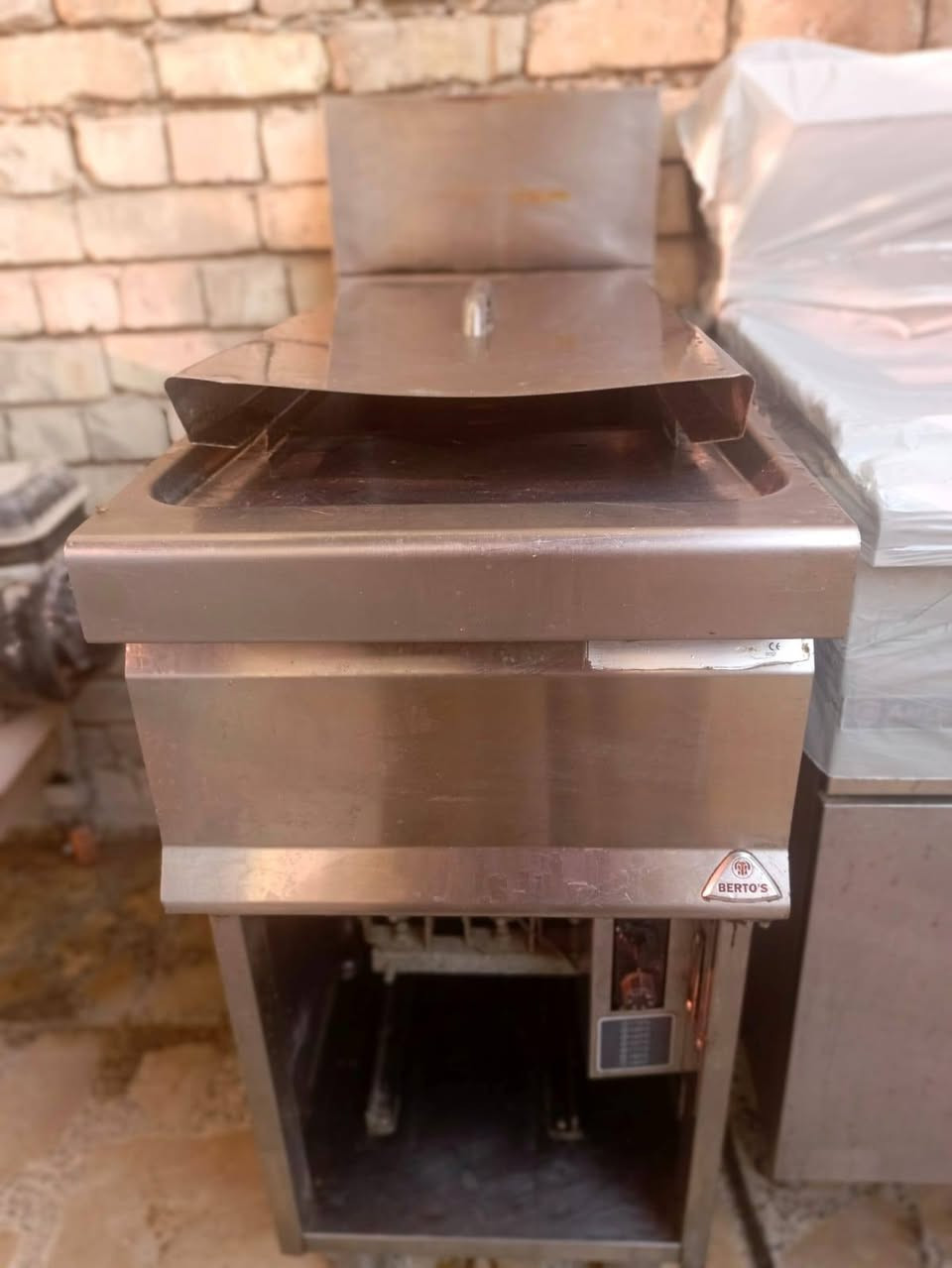 قلايه ٦ مدافع
قلايه ٣ مدافع
المكان مدينه الصدر
***********
