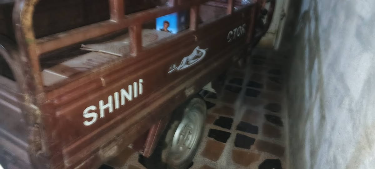 اخوان السلام عليكم ستوته للبيع مليون و200 وبيها مجال.***********
