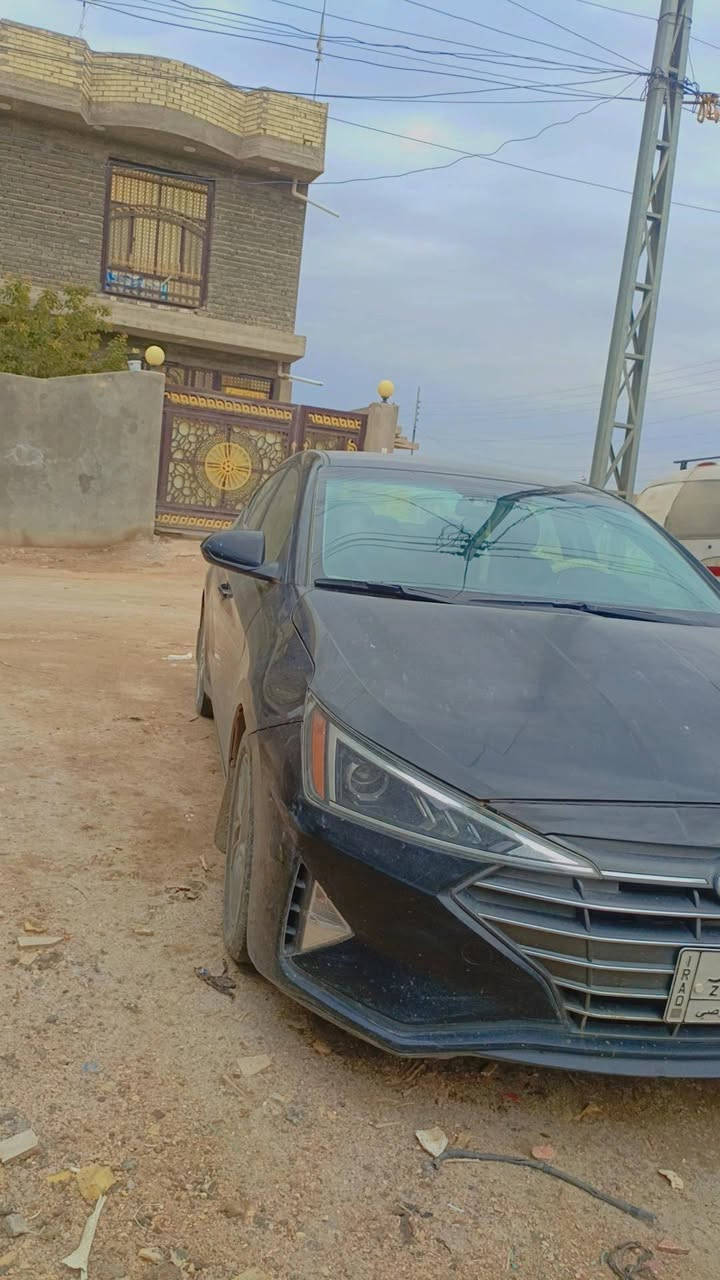 السلام عليكم
النترا  للبيع موديل 2019 وارد امريكي
سيارة معوقين 8 اشهر وينفتح الحجز عنها
سيارة نظيفة فول مواصفات عدا الفتحة
بيها فقط قطعتين باب وچاملغ
محرك نظيف تدفئة تبريد شغال
رقم بغداد
لمعرفة باقي التفاصيل الاتصال 
***********
