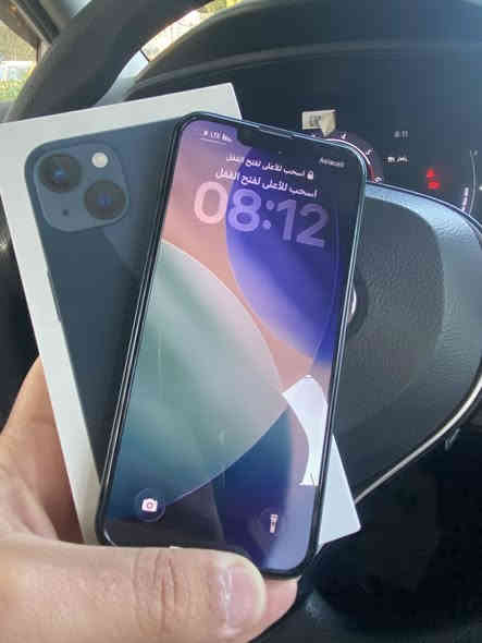 سلام عليكم ايفون ١٣ عادي ذ١٢٨ جهاز مكفول كفاله عامه وتر بروف الجهاز نضيف كلش جانت بطاريه ٨٠ وبل تحديث نزلت ٧٩ صرف طبيعي كلش ميصرف جهاز مرتب ونضيفف كارتونه وياه مطابقه مالته نموذج M  سعره 430 وبي مجال بسيط جدا للشراي مكاني بغداد السيديه 
*********** 
ملاحضه جهاز نضيفف كلش لتكلي شبي مابي
